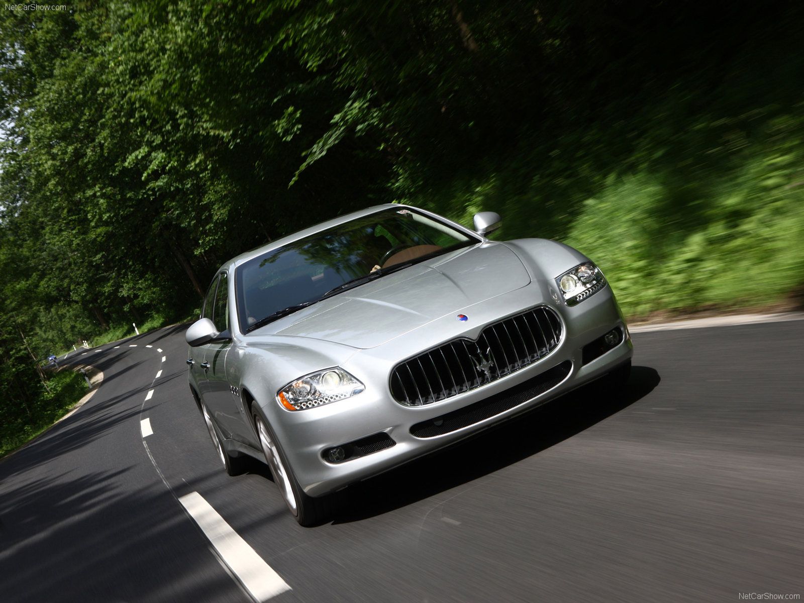 Maserati Quattroporte 1