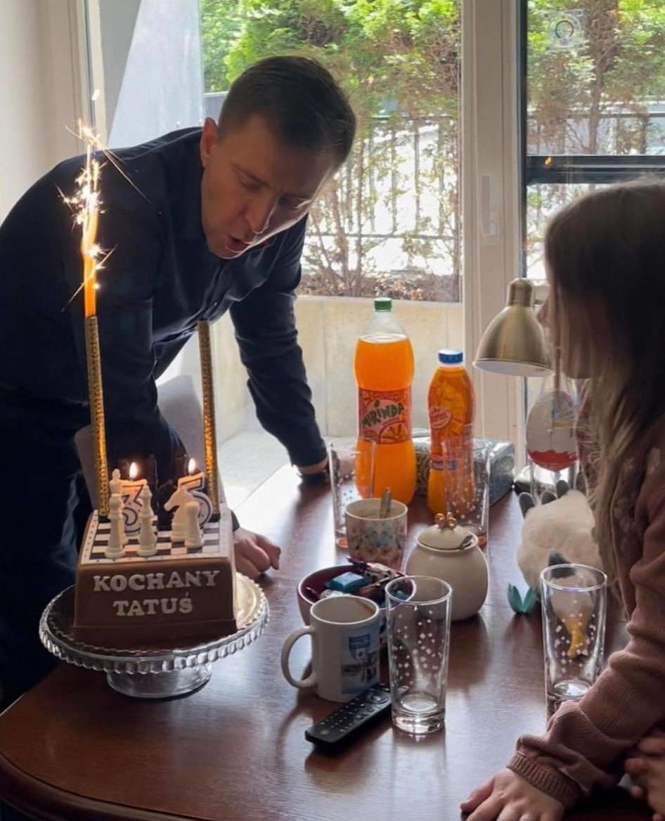 Marianna Schreiber organizuje 35. urodziny męża