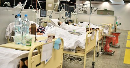 Koronawirus. Pacjenci z Polski potrzebują wody, bielizny i ubrań. Niemcy organizują zbiórki