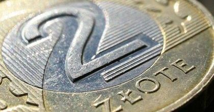 Złoty może się osłabiać. Od początku roku euro mocno podrożało