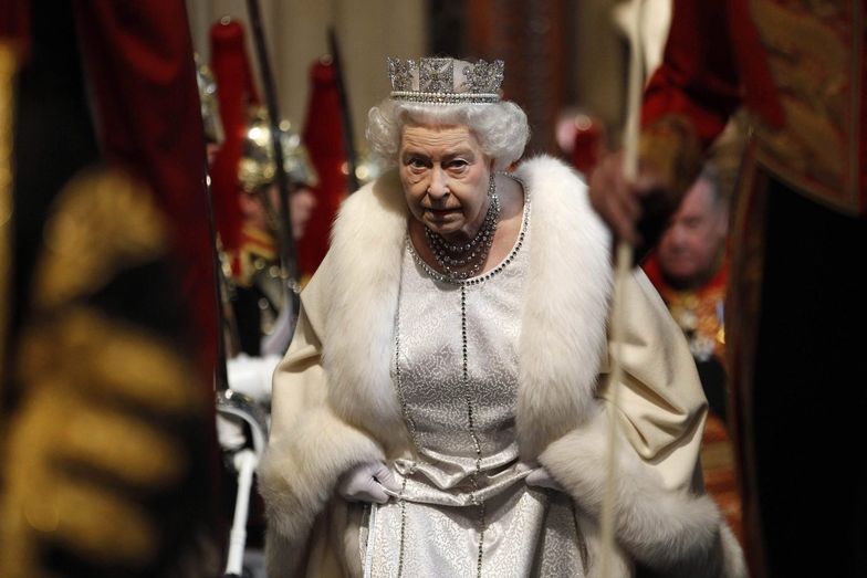 Elżbieta II przemawia w Parlamencie. Zapowiada reformę emerytur