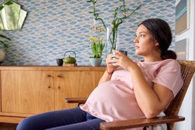 Zielona herbata w ciąży – czy można ją pić i dlaczego warto?