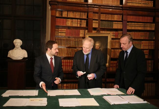 Duży zbiór dokumentów Czesława Miłosza trafił do Biblioteki Narodowej