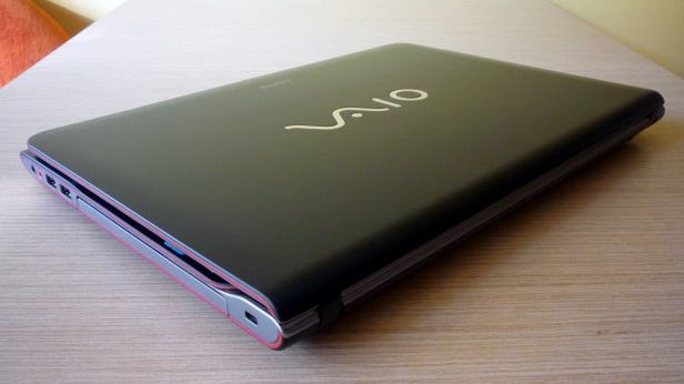 Sony VAIO E14 – 14-calowy obiekt pożądania [test] 1