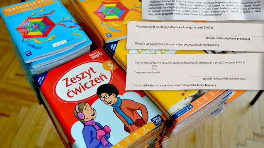 Nauczyciel ze szkoły, która ma dotację celową na ćwiczenia, nie może żądać od rodziców ich zakupu.