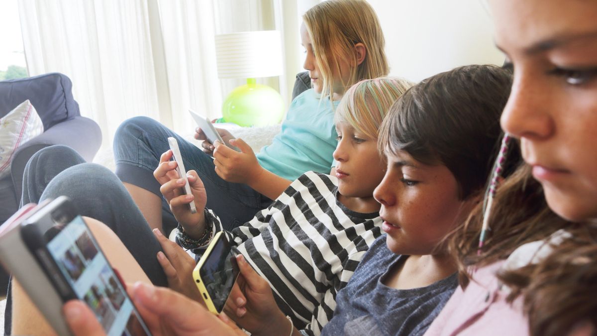 Zdecydowana większość Polaków chce ograniczeń dla dzieci