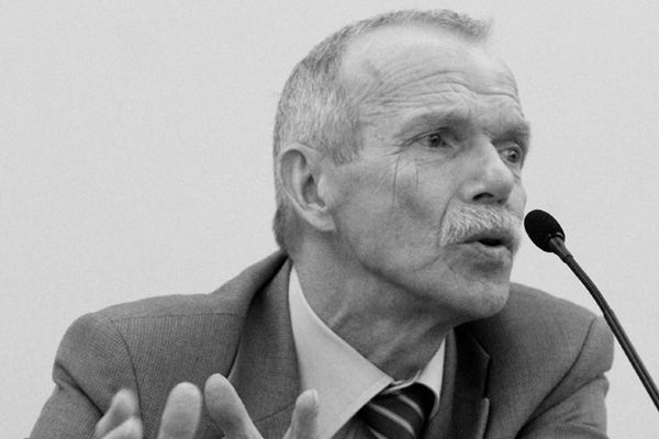 Nie żyje prof. Edmund WnukLipiński WP Wiadomości