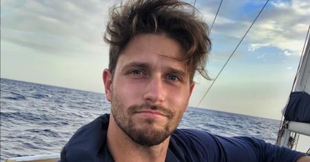 Michał Malinowski porzucił show-biznes i zamieszkał na łodzi. Co słychać u Norberta z "Na Wspólnej"?