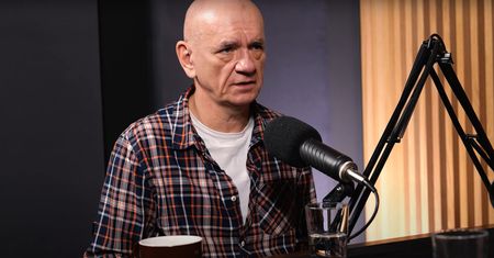 Dariusz Rosiak cieszy się zaufaniem słuchaczy. Co miesiąc płacą mu gigantyczną kwotę