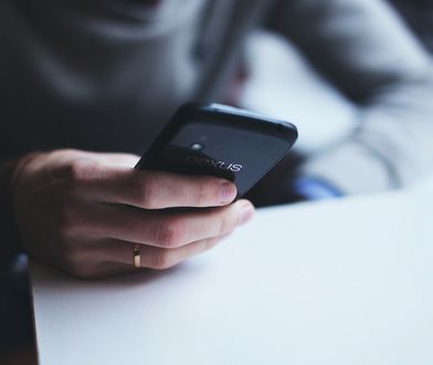 Podszywają się pod Pocztę Polską. Tylko jeden adres jest prawdziwy