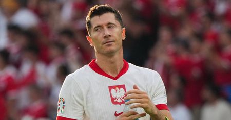 Auto Lewandowskiego na sprzedaż. Tańsze o 100 tys. zł niż w salonie
