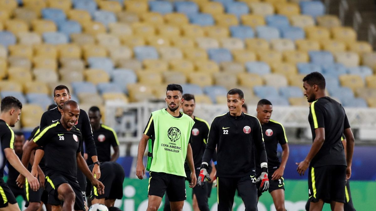 piłkarze reprezentacji Kataru podczas treningu przed Copa America