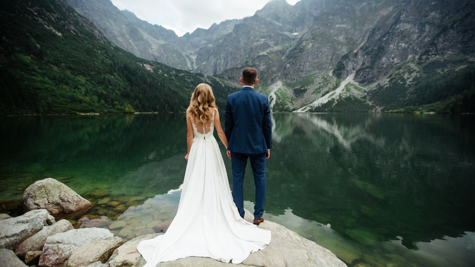 Para młoda nad Morskim Okiem, Tatry 