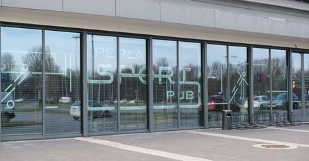 Jakubas dopiął swego. Motor Lublin sam poprowadzi pub sportowy i kioski na Arenie Lublin. Kibice nie napiją się już Perły?
