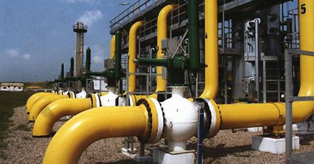 Gazprom oskarża Polskę o kradzież gazu. Eksperci: Rosjanie chcą skłócić Unię