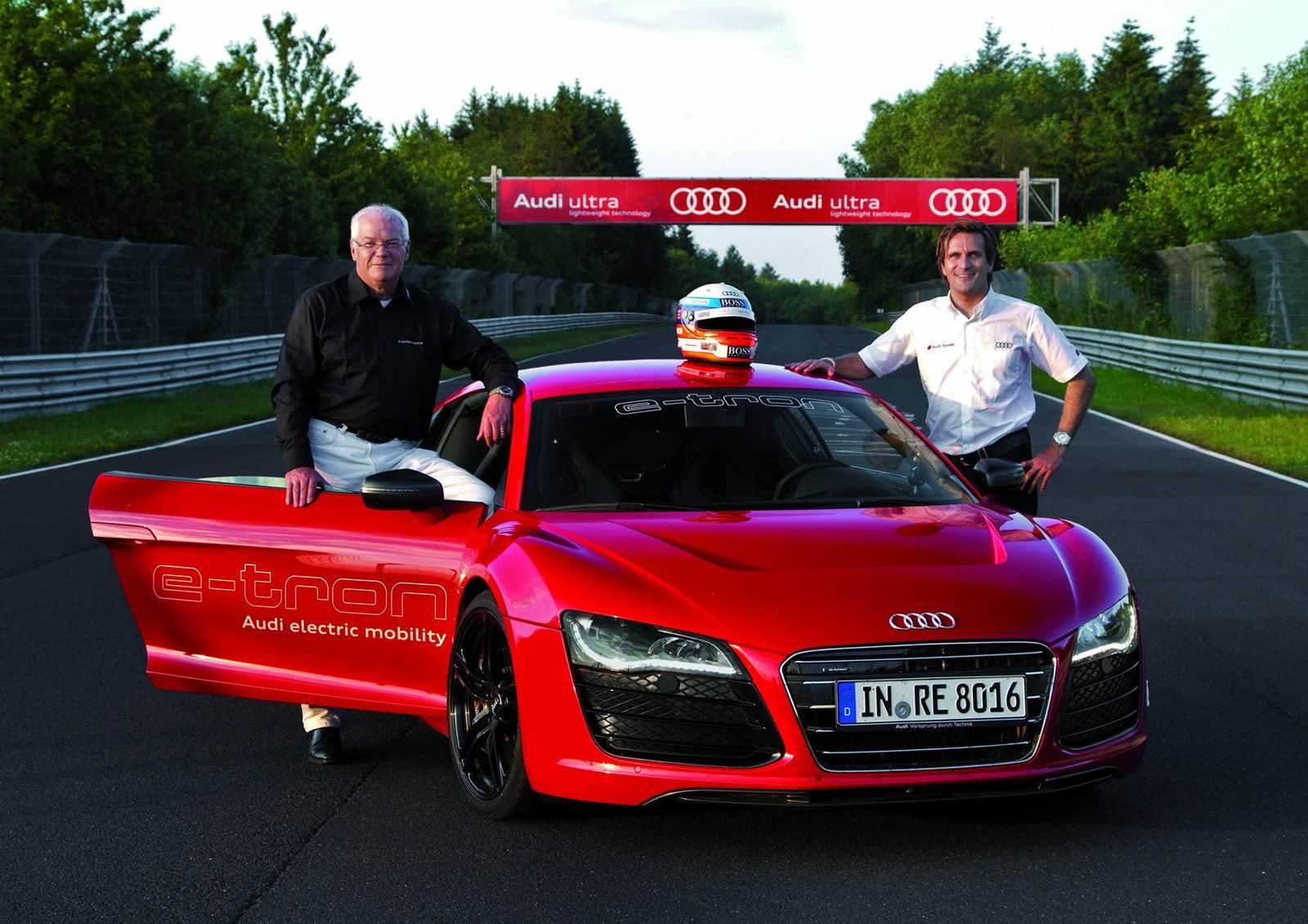 Audi R8 e-tron - niespełnione elektryczne marzenie [galeria] 50