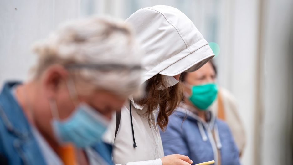 Koronawirus w Polsce. Co z "czerwonymi" strefami? Włodzimierz Gut: grozi nam wariant włoski