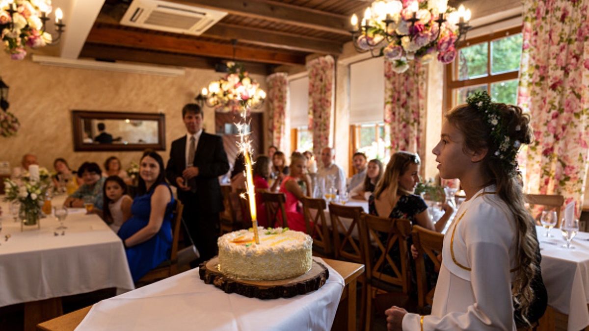 Pierwsza komunia często wiąże się ze znacznymi wydatkami. Dodatkowo może się jeszcze okazać, że prawo nakazuje nam uiścić... stosowny podatek 