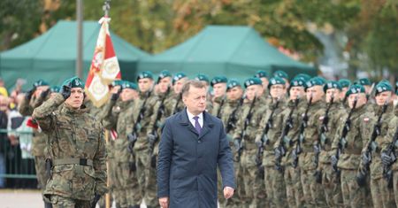 300-tysięczna armia? Polacy zabrali głos