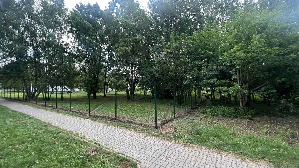 Budowany wybieg dla psów przy ul. Grygowej