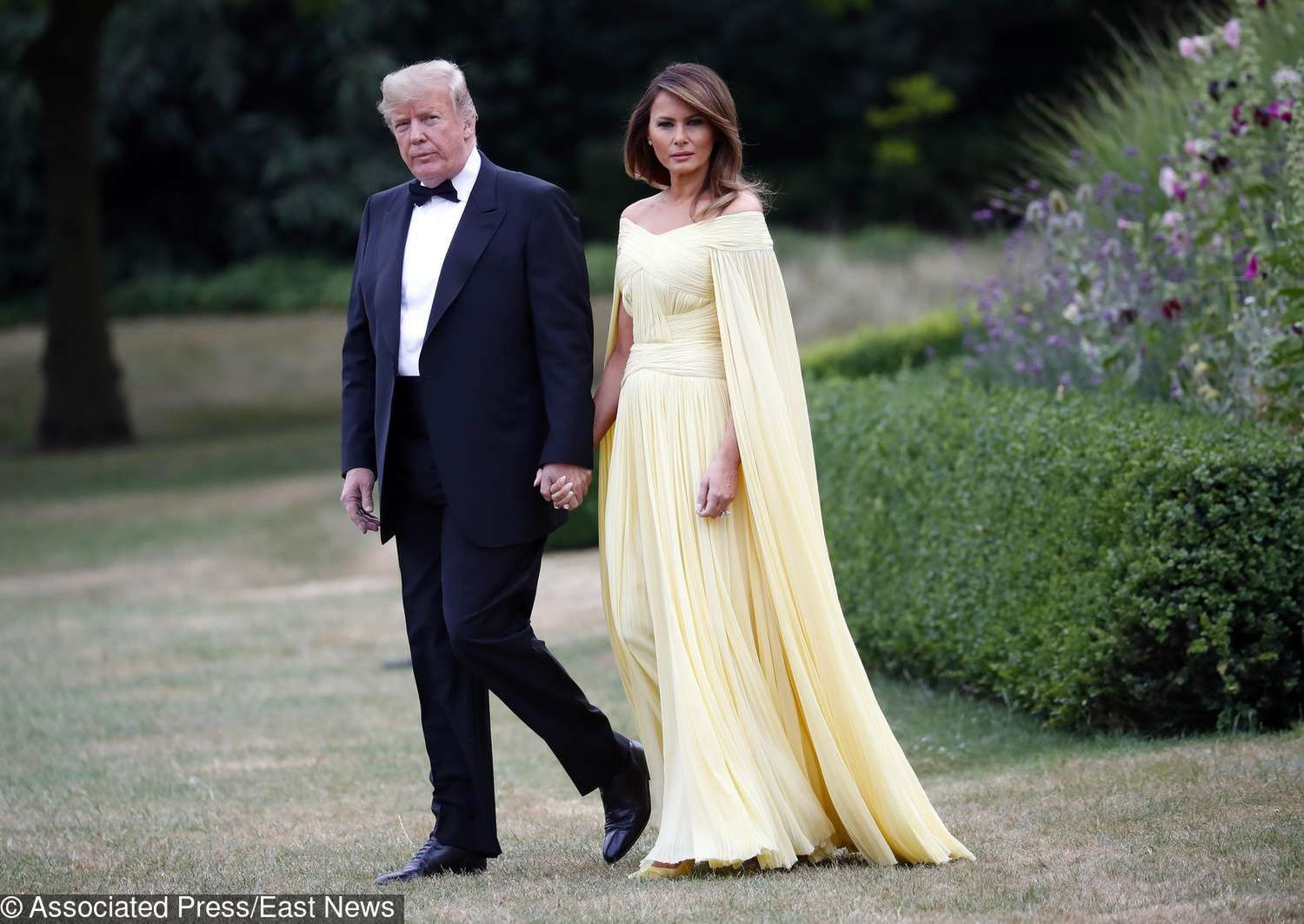 Melania Trump w żółtej sukience