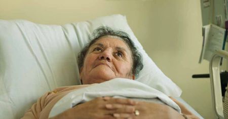 Co mówi człowiek, który niedługo umrze? Poruszający projekt w hospicjum (WIDEO)