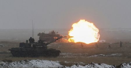 Wydatki na zbrojenia na świecie w 2016 r. Polska poniżej wymaganego przez NATO progu 2 proc. PKB
