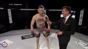 Wygrał walkę i... oświadczył się swojej dziewczynie podczas gali MMA (wideo)