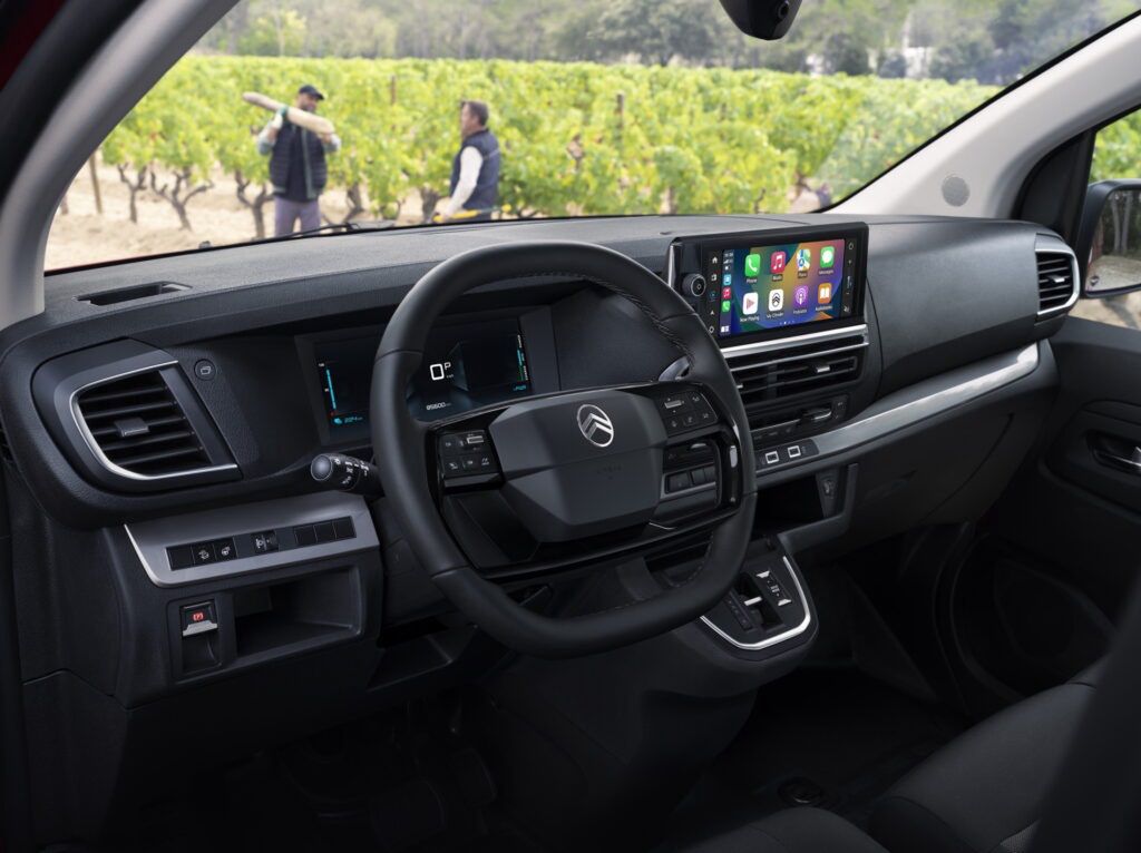Peugeot Expert - wnętrze