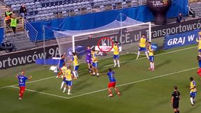 Co tam się wydarzyło?! Kuriozalny gol w PKO Ekstraklasie [WIDEO]