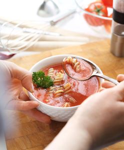 Jeden trik odmieni zupę pomidorową. będzie smaczna jak nigdy dotąd!