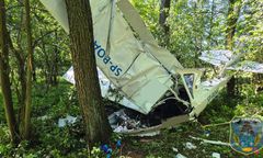 Rozbił się ultralekki samolot. 50-latek w szpitalu
