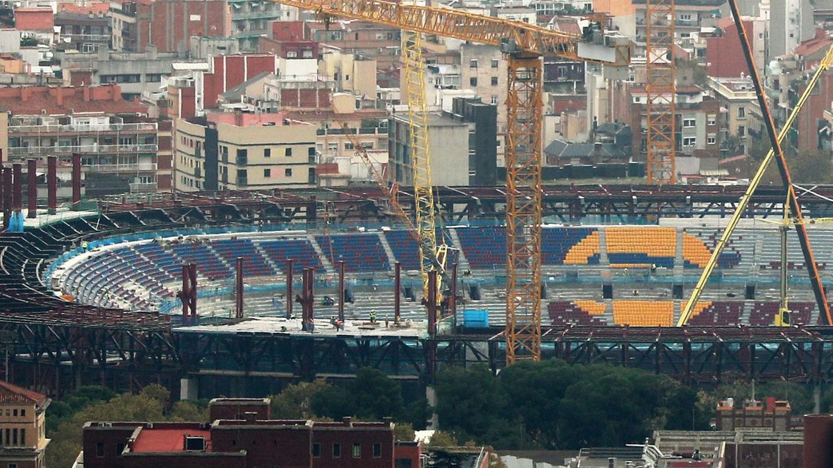 Getty Images / Photo by Urbanandsport/NurPhoto via Getty Images / Na zdjęciu: Spotify Camp Nou w Barcelonie