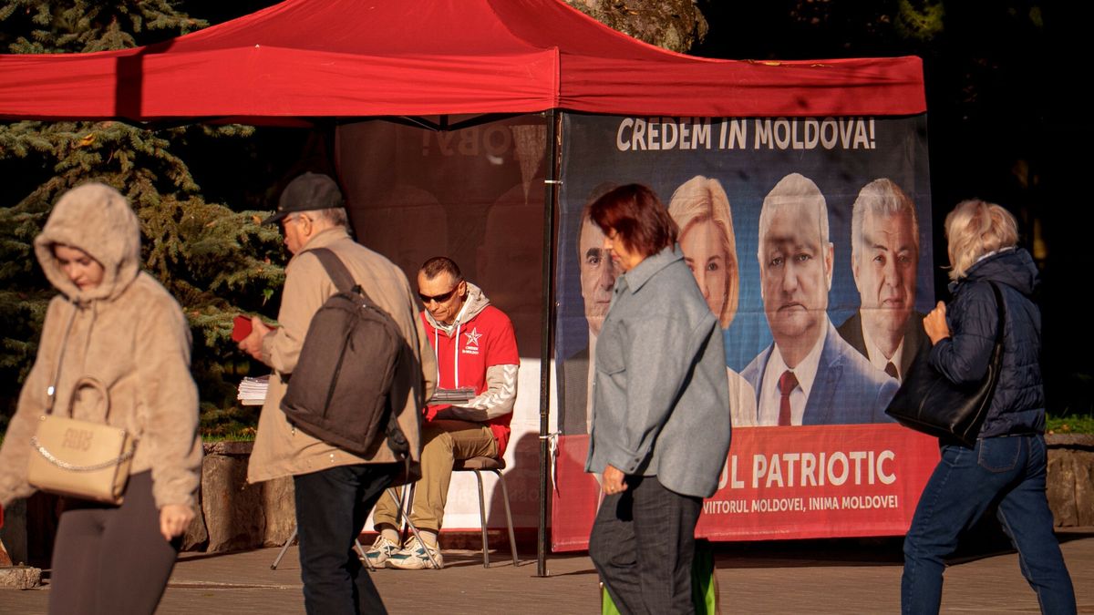 Temporary
A man sits inside a campaign tent of the Patriotic Electoral Bloc, in Chisinau, Moldova, Friday, Sept. 26, 2025, ahead of parliamentary elections taking place on Sept. 28. (AP Photo/Vadim Ghirda)
Vadim Ghirda