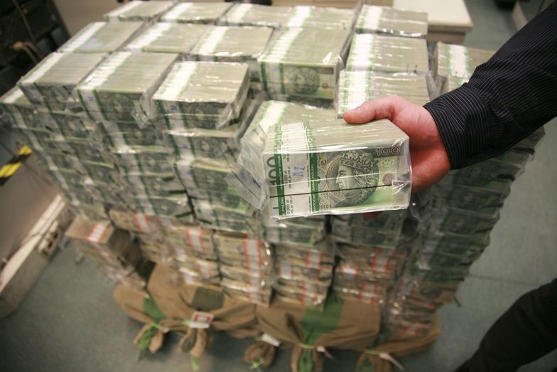 Wartość banknotów w obiegu wzrosła o 30,6 mld zł w pierwszym kwartale 2020 roku. 