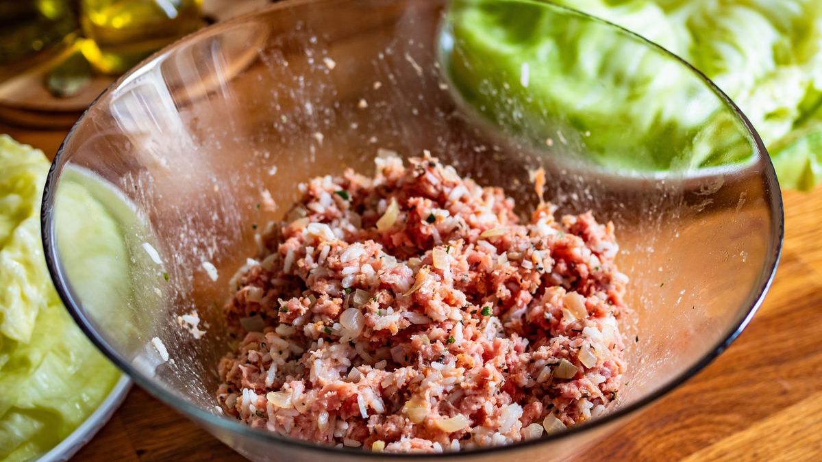 Czym najlepiej doprawić farsz do gołąbków?