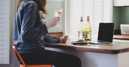Alkohol nie dla kobiet?! WHO radzi, by kobiety nie piły