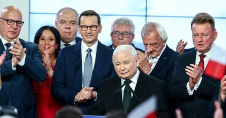 Druzgocący wynik dla PiS. Tylu wyborców straciła partia Kaczyńskiego