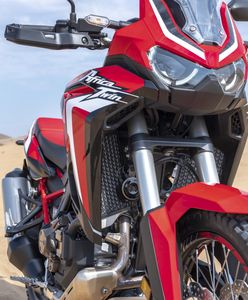 Wszędzie radary. Honda Africa Twin dostanie je z przodu i z tyłu