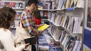 Kraków: Noc Poezji potrwa w tym roku dwie noce. W programie m.in. czytanie poezji, spotkania, warsztaty i wiersze do kawy