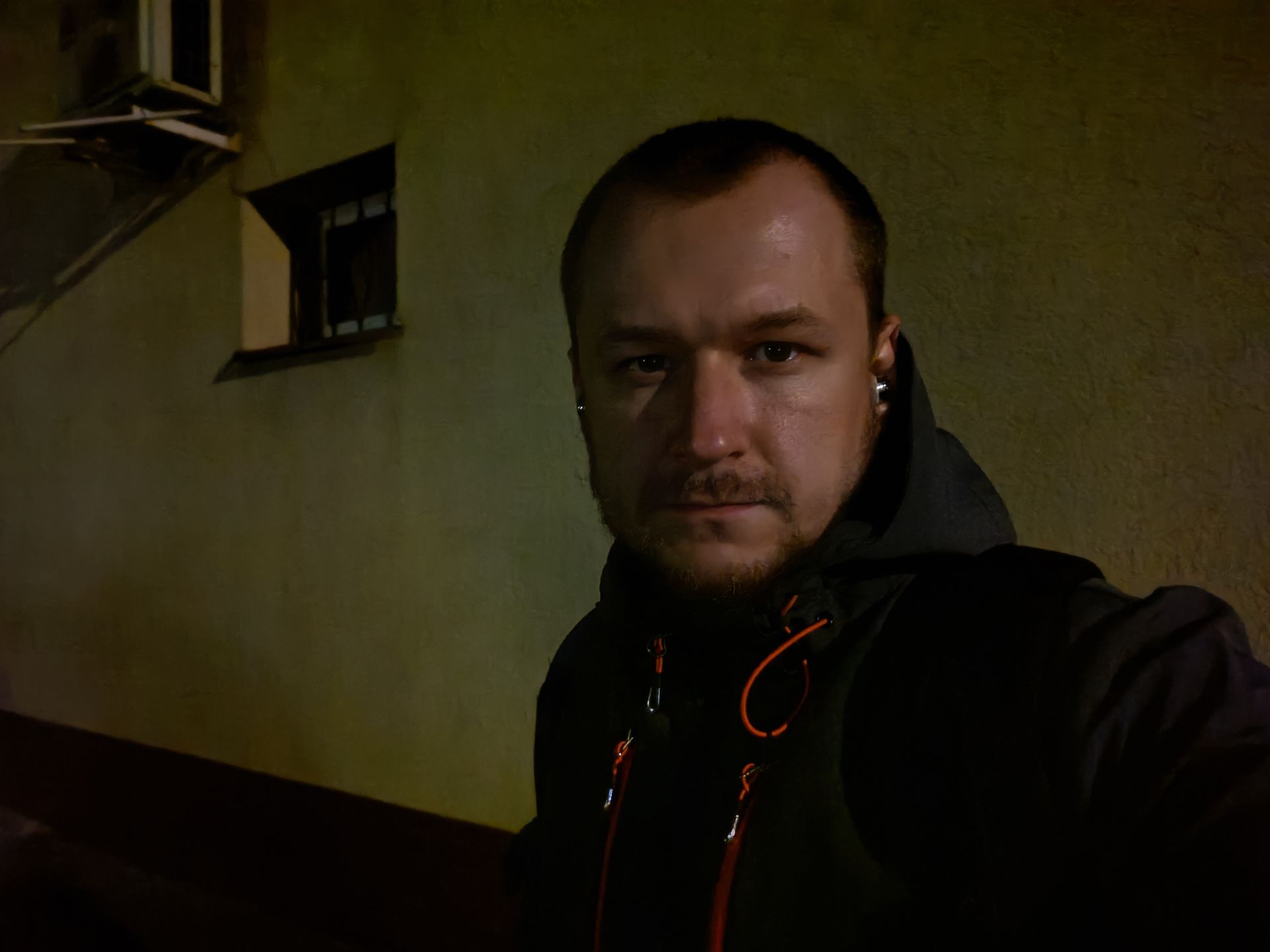 Smartfon inny niż (prawie) wszystkie. ASUS Zenfone 8 Flip: test 5