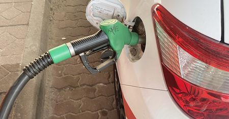 Psychologiczna granica coraz bliżej. Prognozy cen paliw na przyszły tydzień