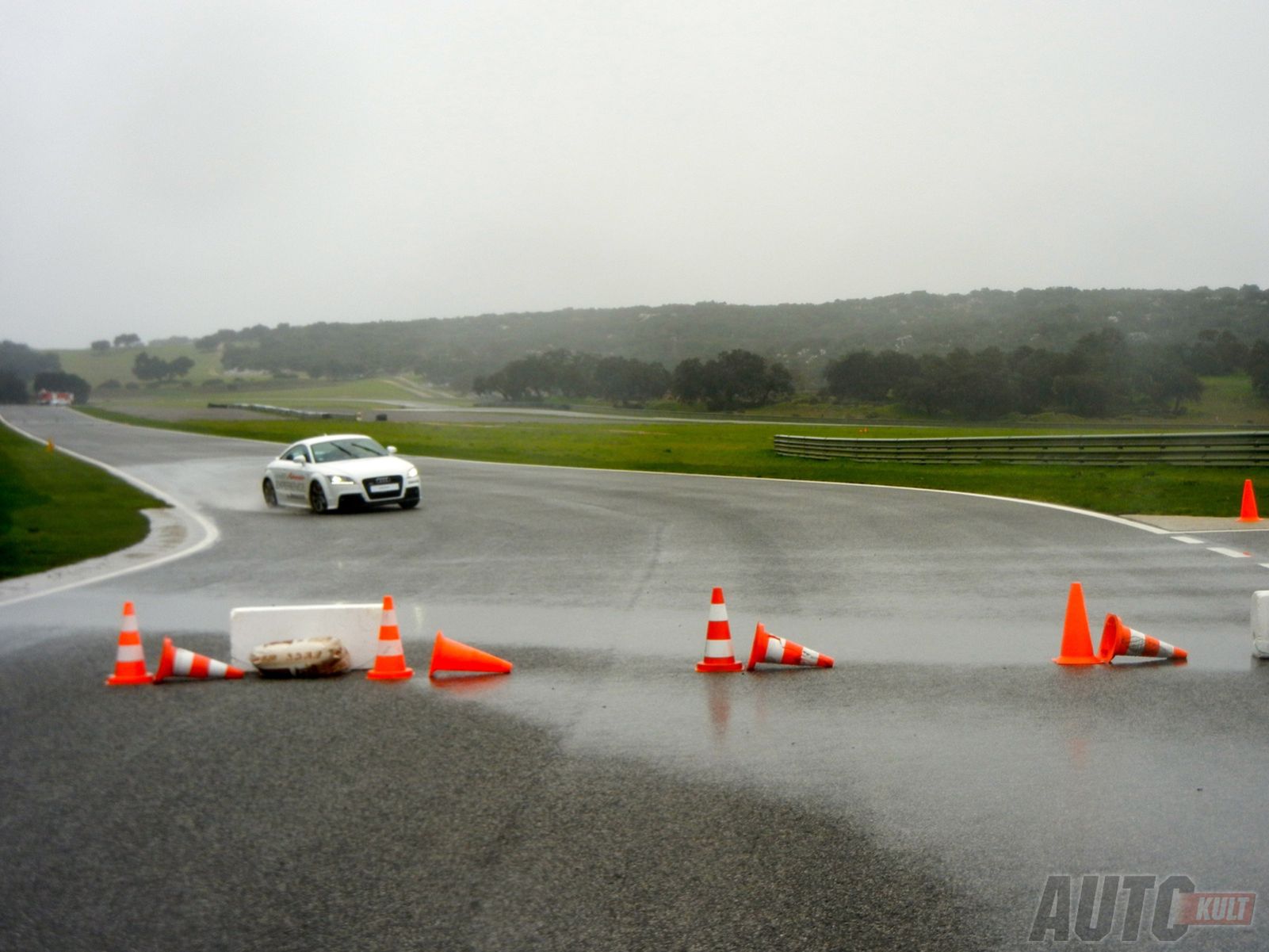 Test opon Bridgestone Potenza Adrenalin RE002 w Ascari Race Resort [galeria] 76