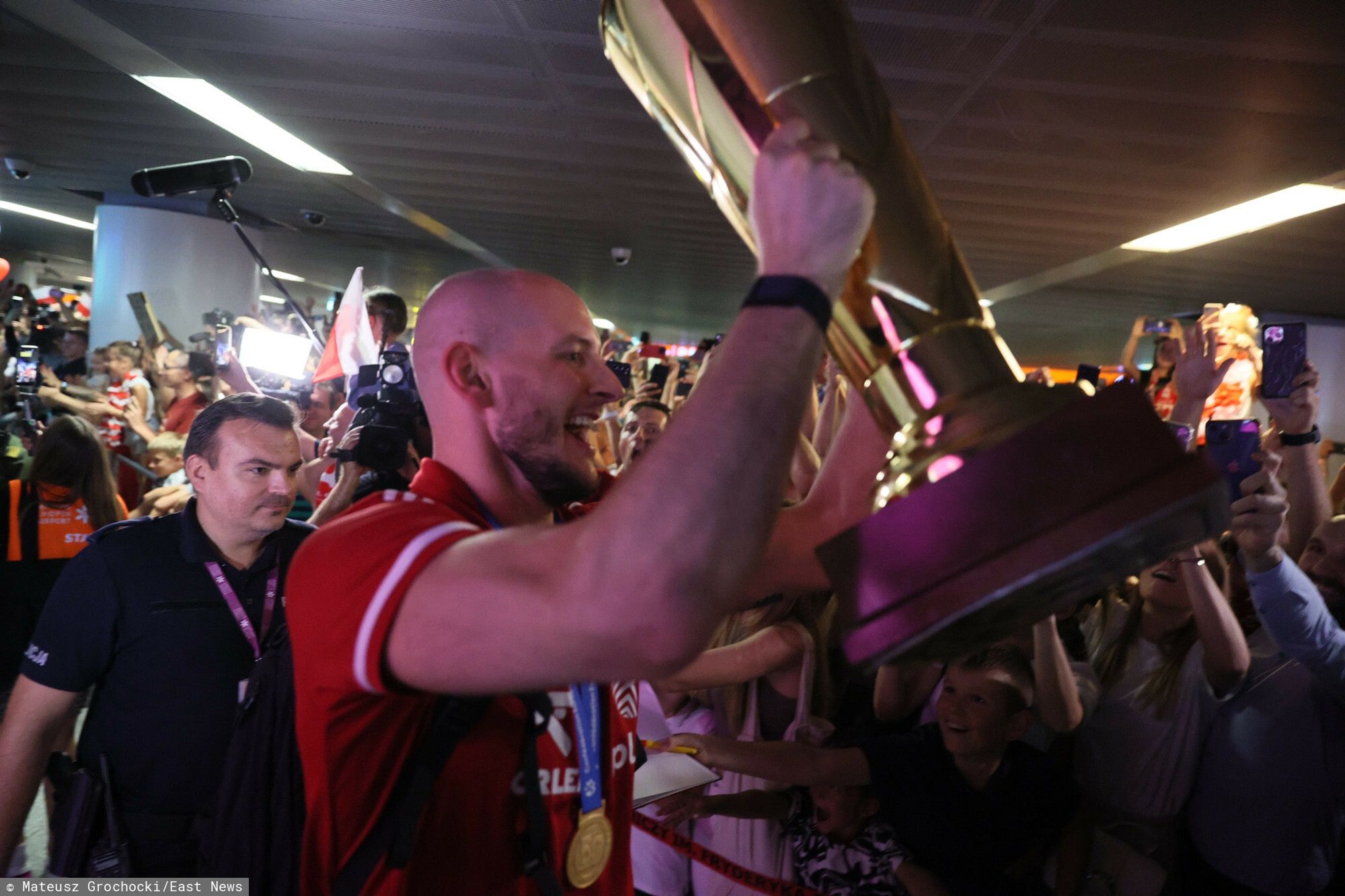 Polscy siatkarze wrócili do kraju