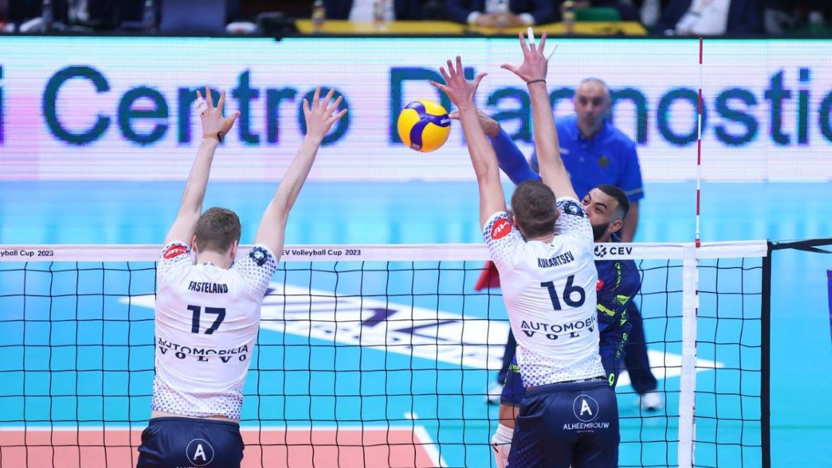 Zdjęcie okładkowe artykułu: Materiały prasowe / CEV / Na zdjęciu: Earvin Ngapeth w ataku