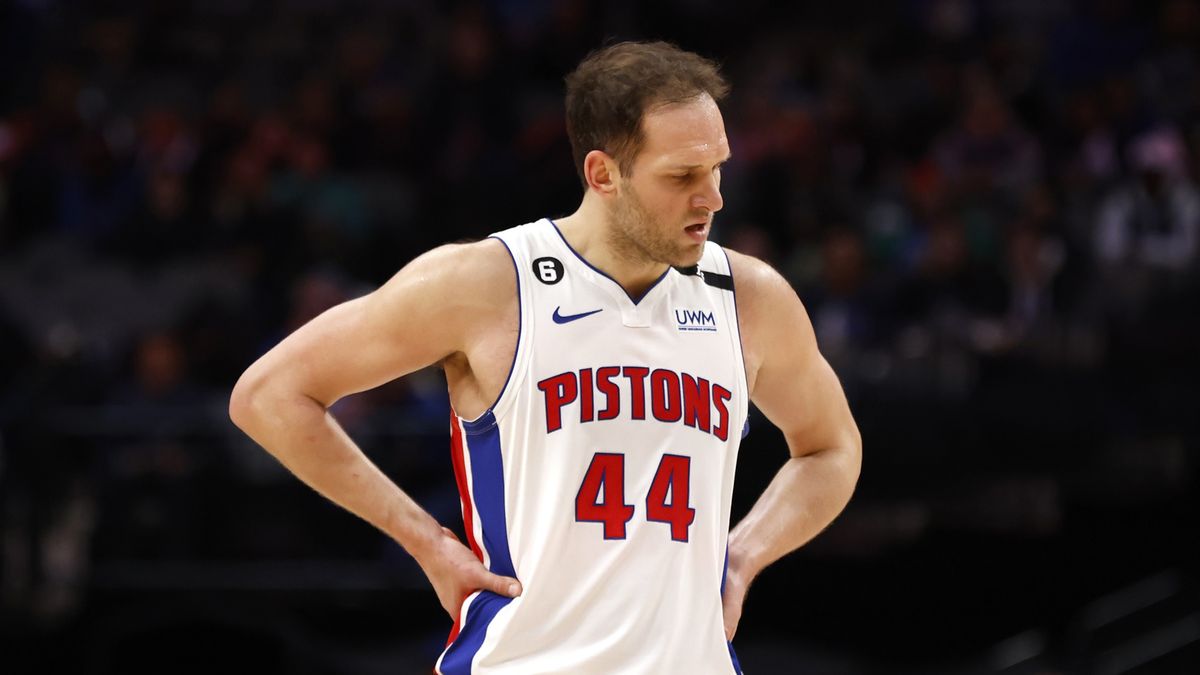 Zdjęcie okładkowe artykułu: Getty Images / Ron Jenkins / Na zdjęciu: Bojan Bogdanovic, gracz Detroit Pistons