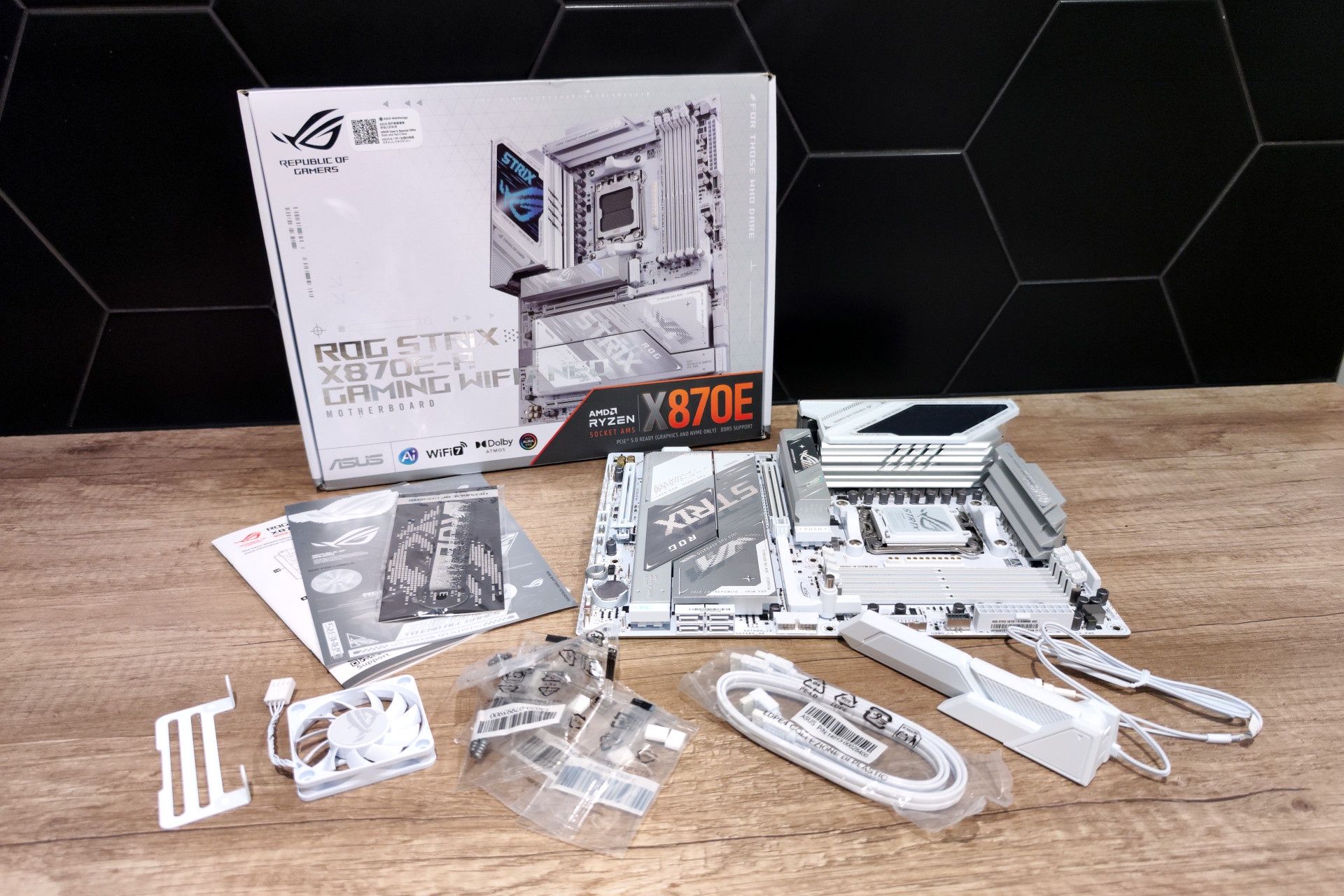 ASUS ROG Strix X870E-A Gaming WIFI7 NEO