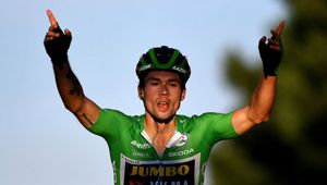 Vuelta a Espana: Roglic wygrał trudny etap. Polski kolarz musiał się wycofać