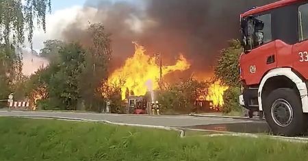 Pożar pod Wrocławiem. Dym widać z kilku kilometrów