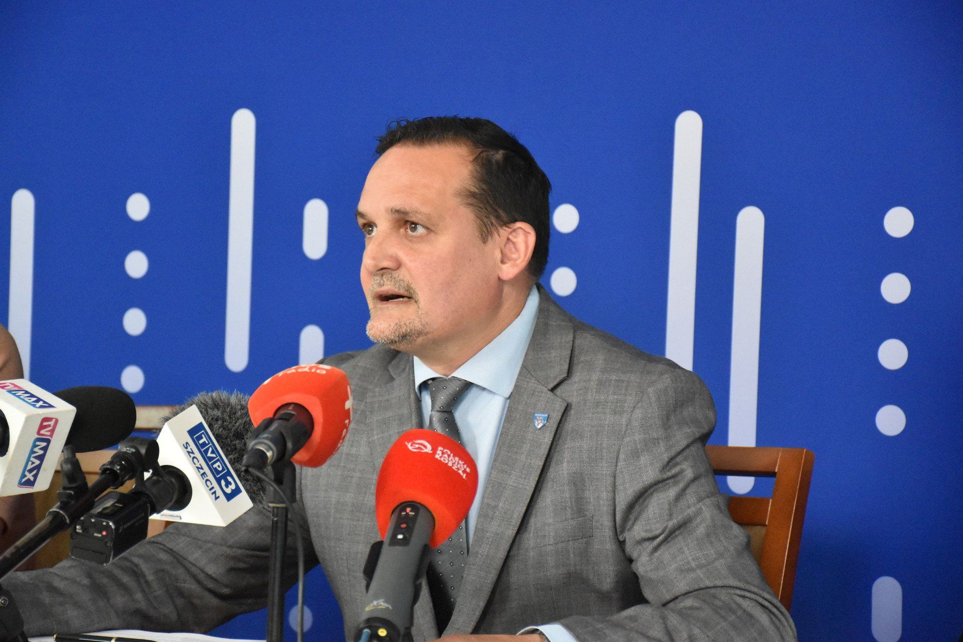 Podpisanie umowy na budowę orlika w SP6 w Koszalinie